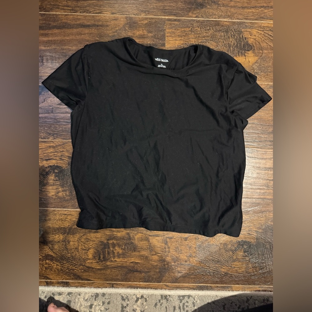 Wild Fable Classic Black Short Sleeve Tee - Picture 2 of 2